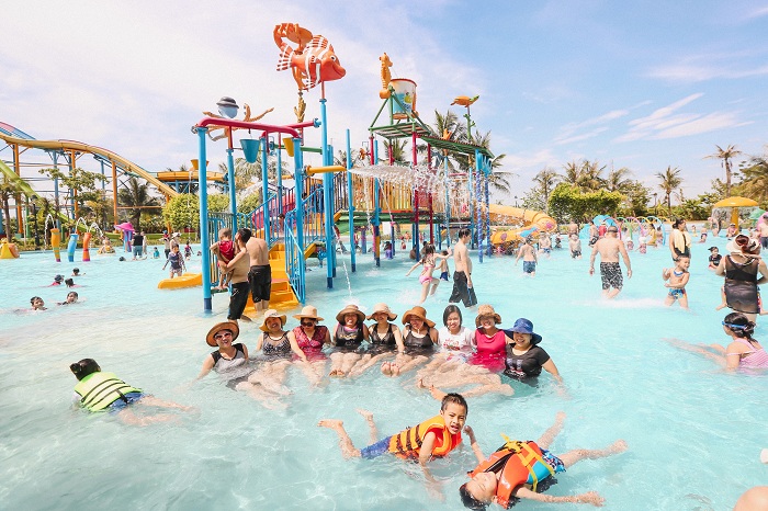  Khu vui chơi bãi biển nhân tạo nước mặn, có sóng duy nhất tại Khu du lịch đô thị sinh thái Tuần Châu Hà Nội